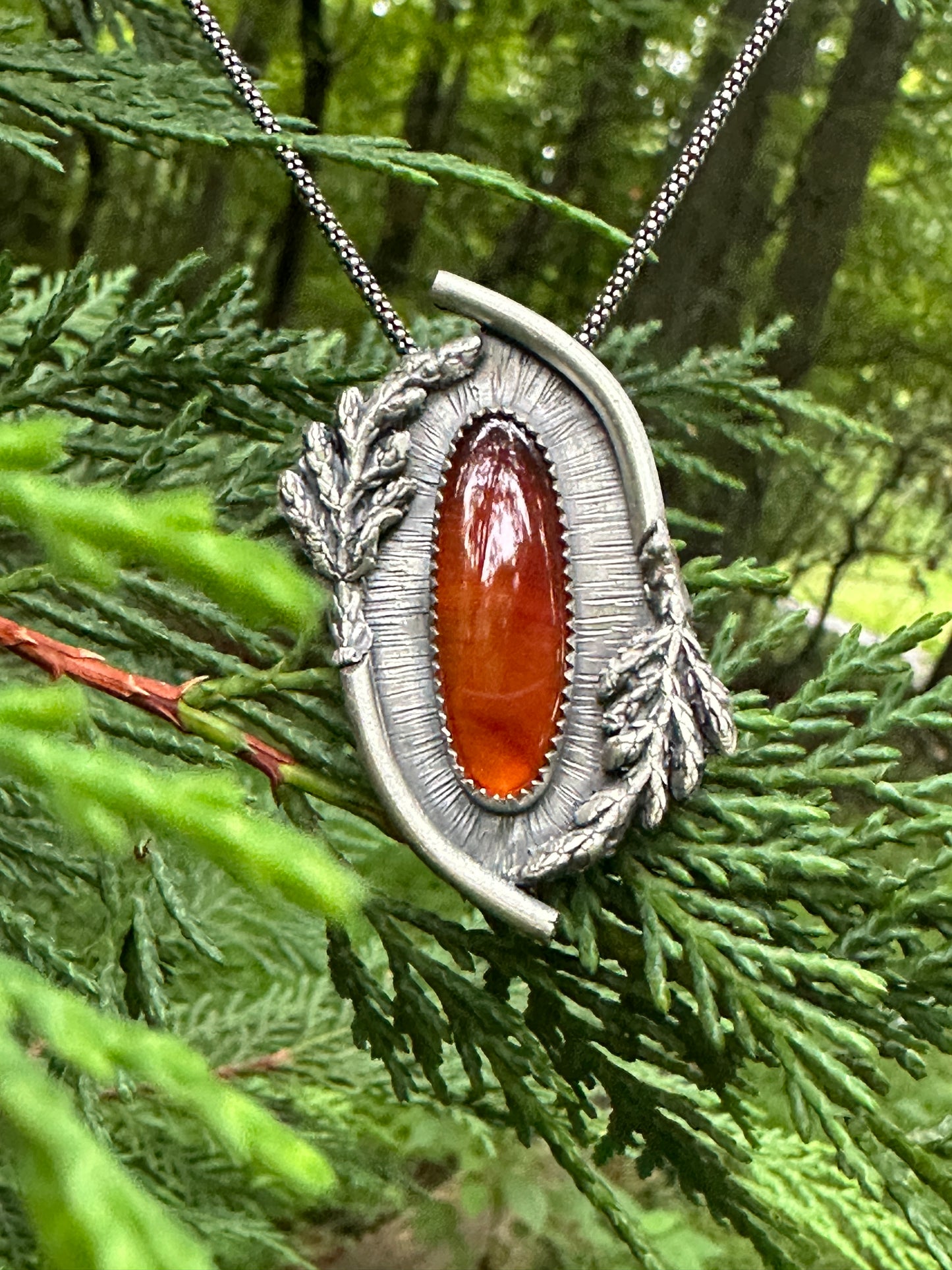 Radiance necklace - oval