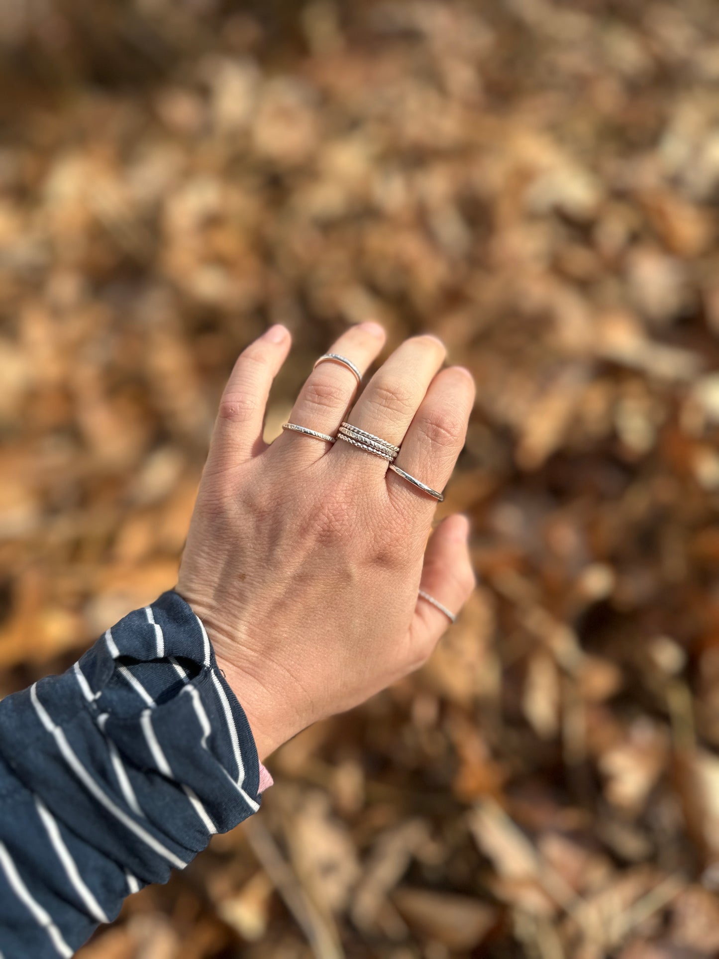 Single textured stacking rings