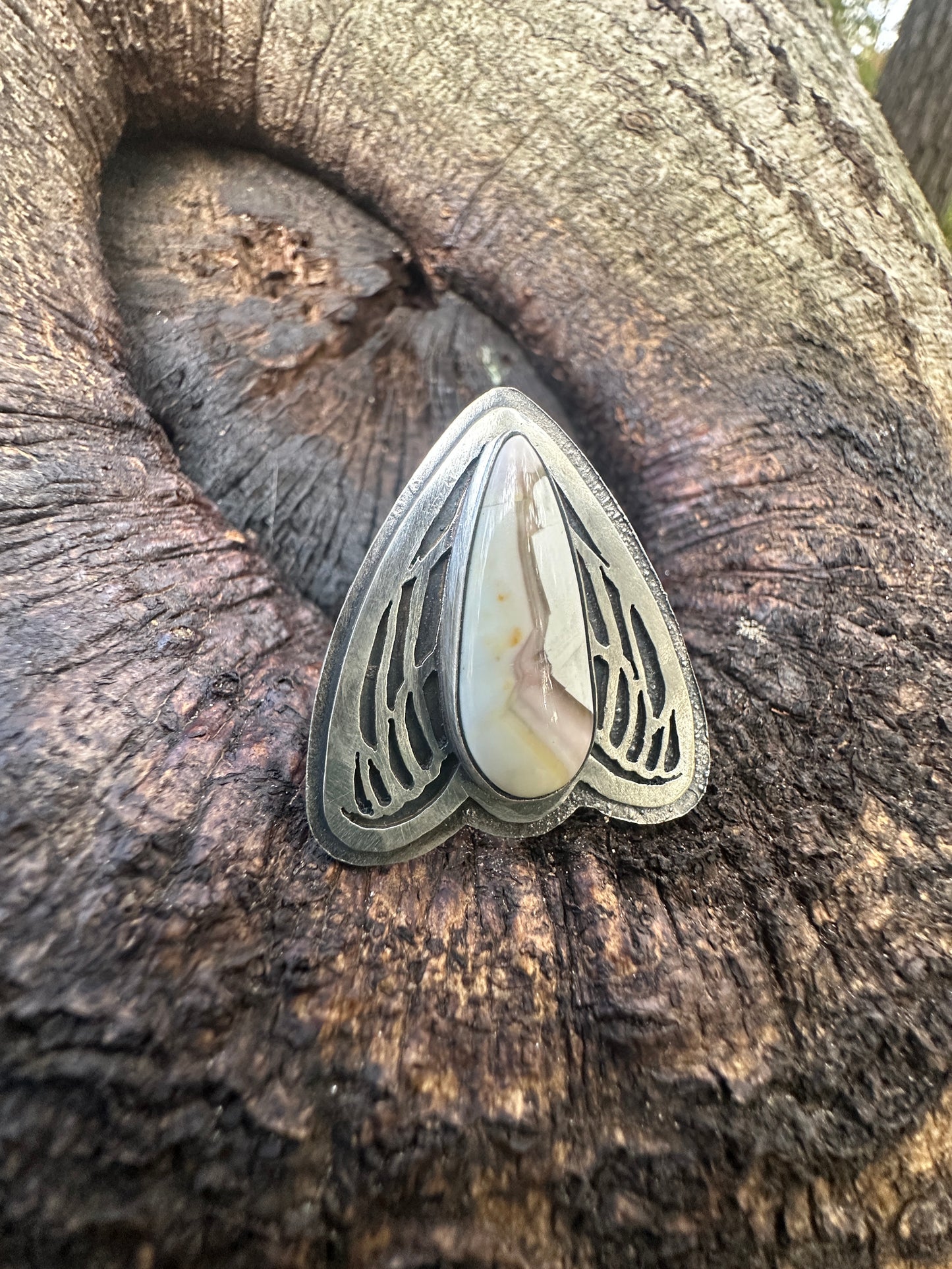 White Willow Jasper winged Ring size 7.5
